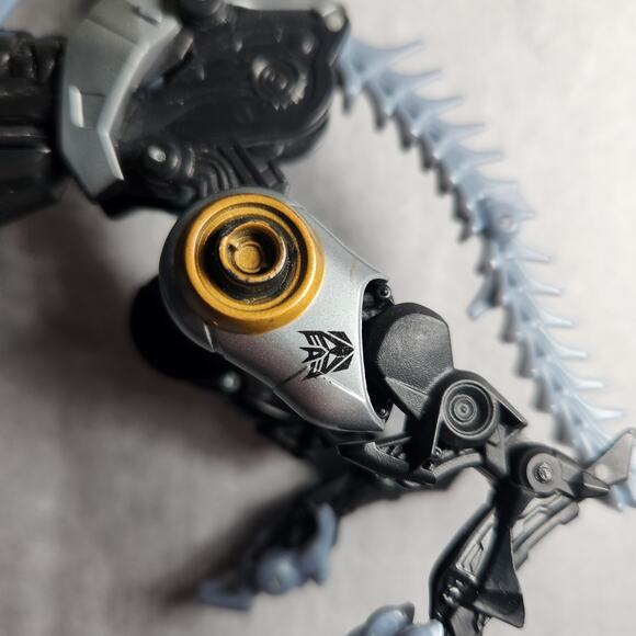 Transformers Hunt For Decepticons Ravage Action Figure Incomplete Pre-owned - Picture 6 of 7